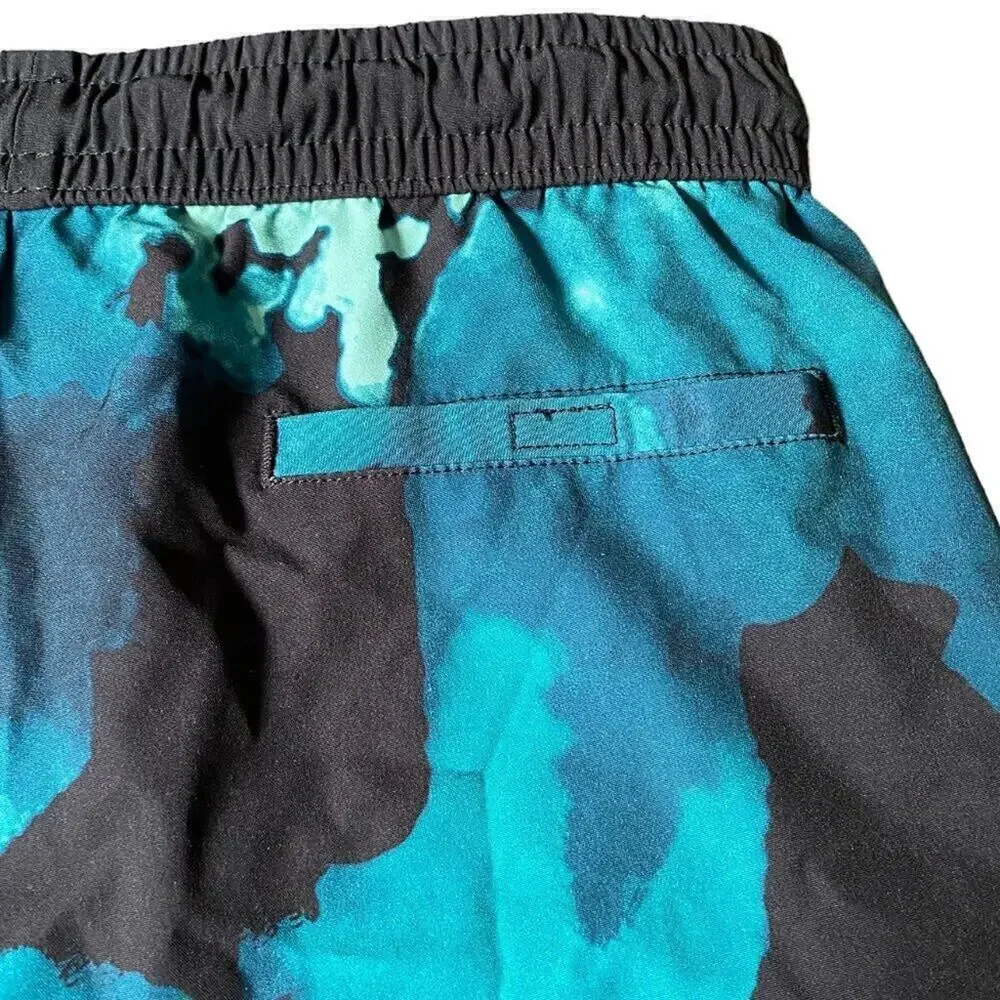 Fabletics Carrie Short in Nocturnal Floral Print Running Athletic Hiking - XXS
